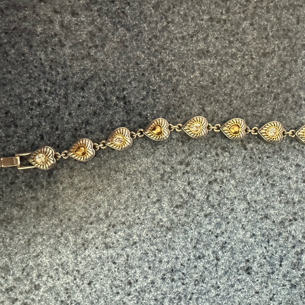 Brighton two toned bracelet. - Picture 2 of 3